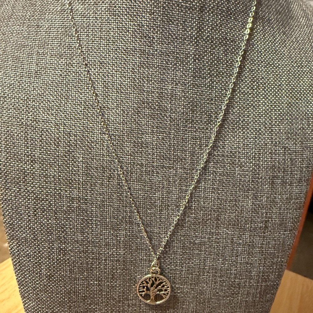 Tree of Life Pendant Necklace in Silver